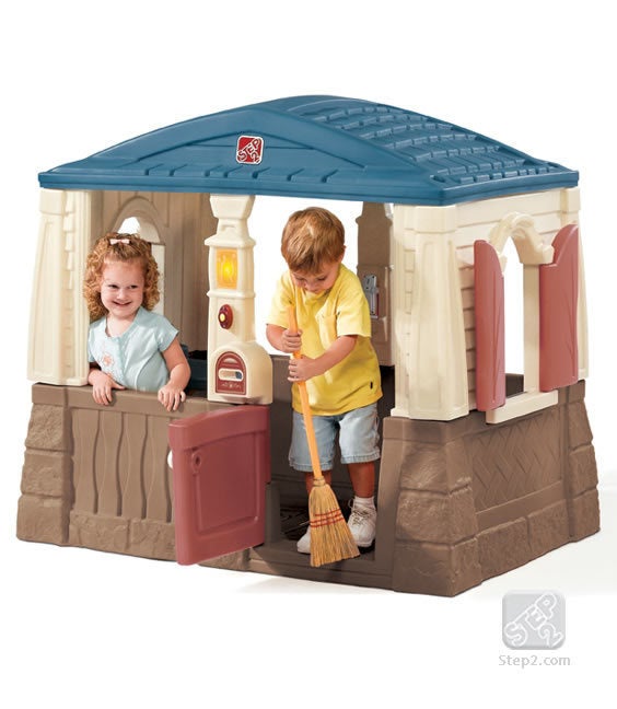 Step 2 kids store house